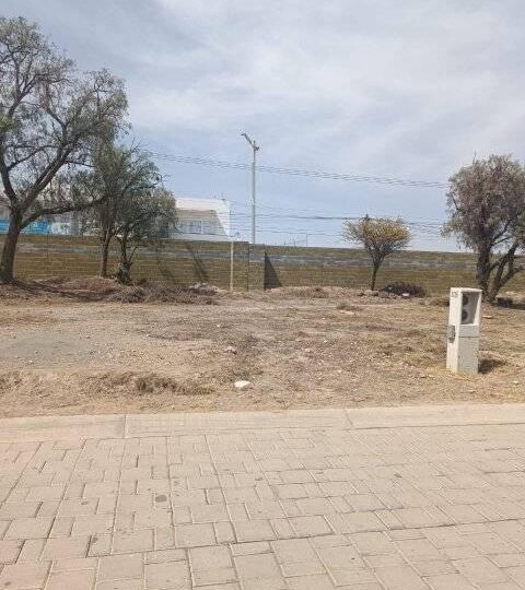 LOTE RESIDENCIAL DE 200 M2