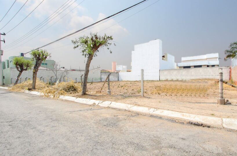 Terreno en venta Valle de San Javier Pachuca